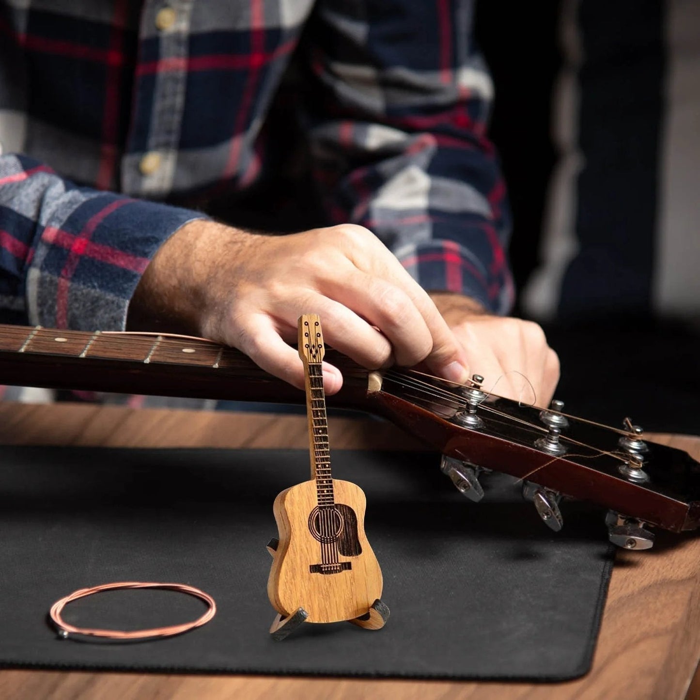 🎁Wooden Guitar Pick Case🎸