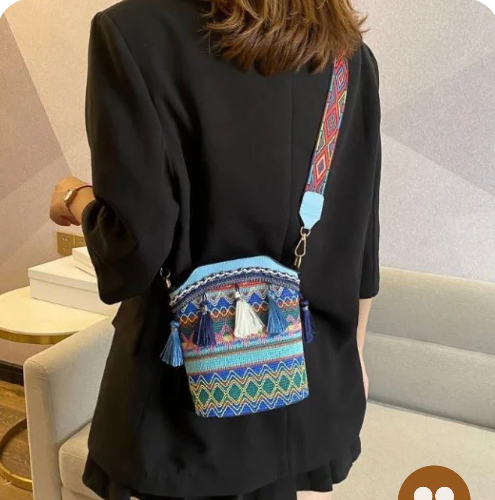 Handmade Native American Handbags🧵