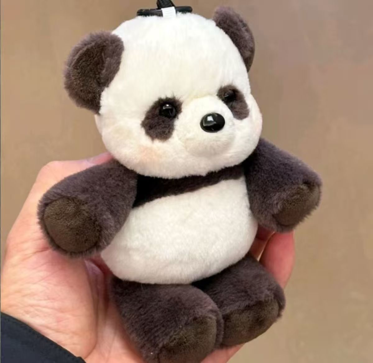 Cute Running Animal Plush Keychain – Wind-Up Mini Plush Toy, Adorable Moving Keyring Gift for Kids & Adults