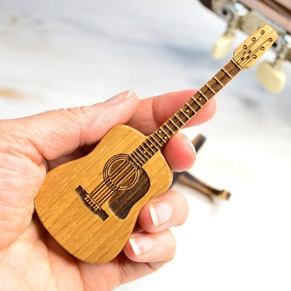 🎁Wooden Guitar Pick Case🎸