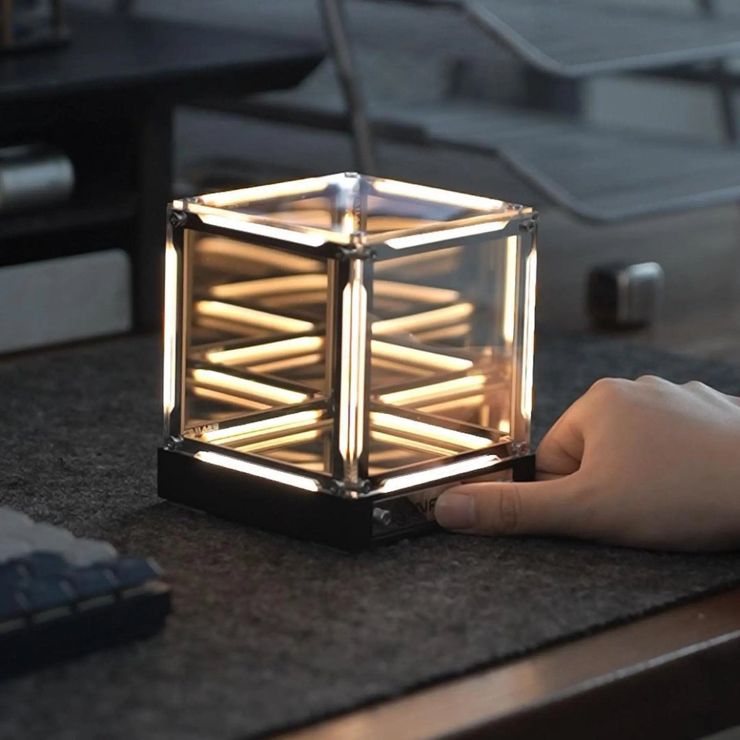 Infinite Abyss Cube – 4D RGB Mirror Lamp, Wireless & Touch Control