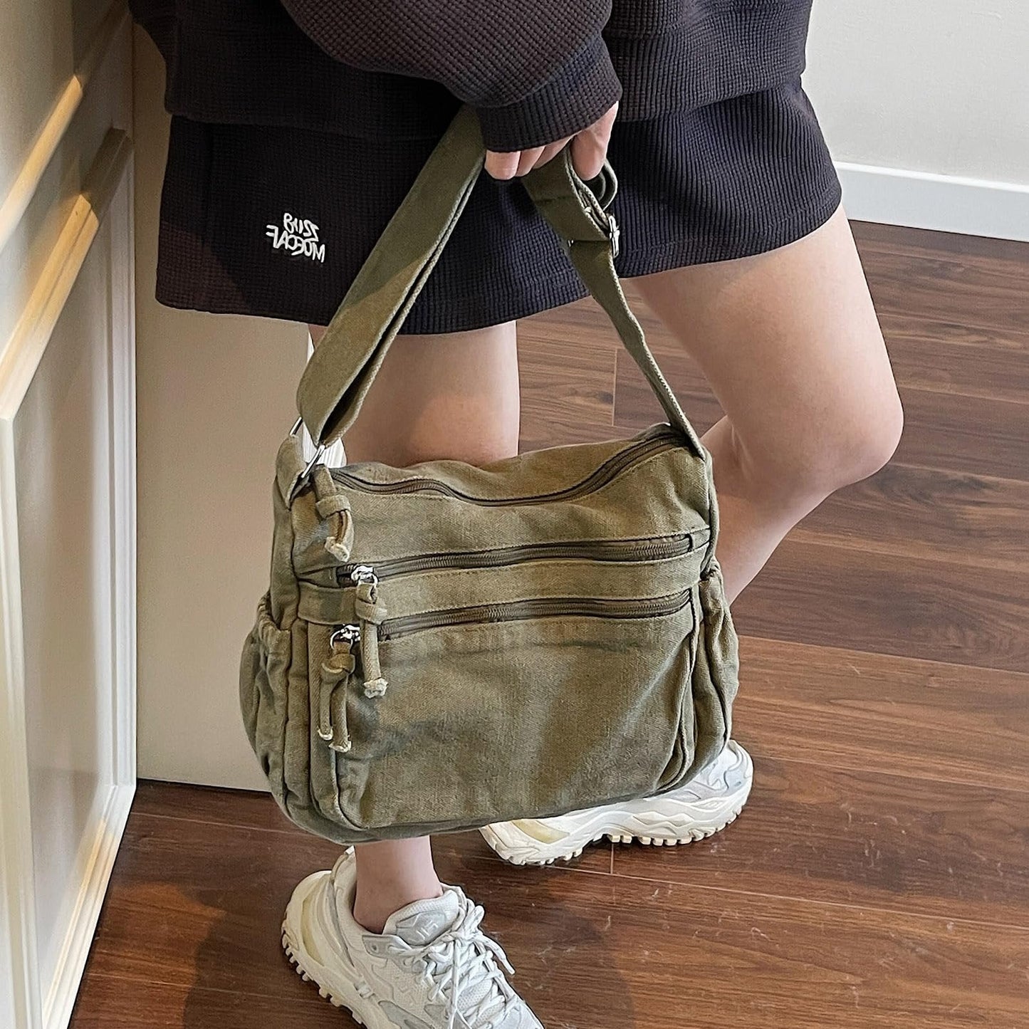 Multi-Pocket Canvas Crossbody Bag for Daily Travel
