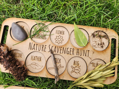 Wooden Bug Scavenger Hunt Board – Outdoor Nature Adventure for Kids